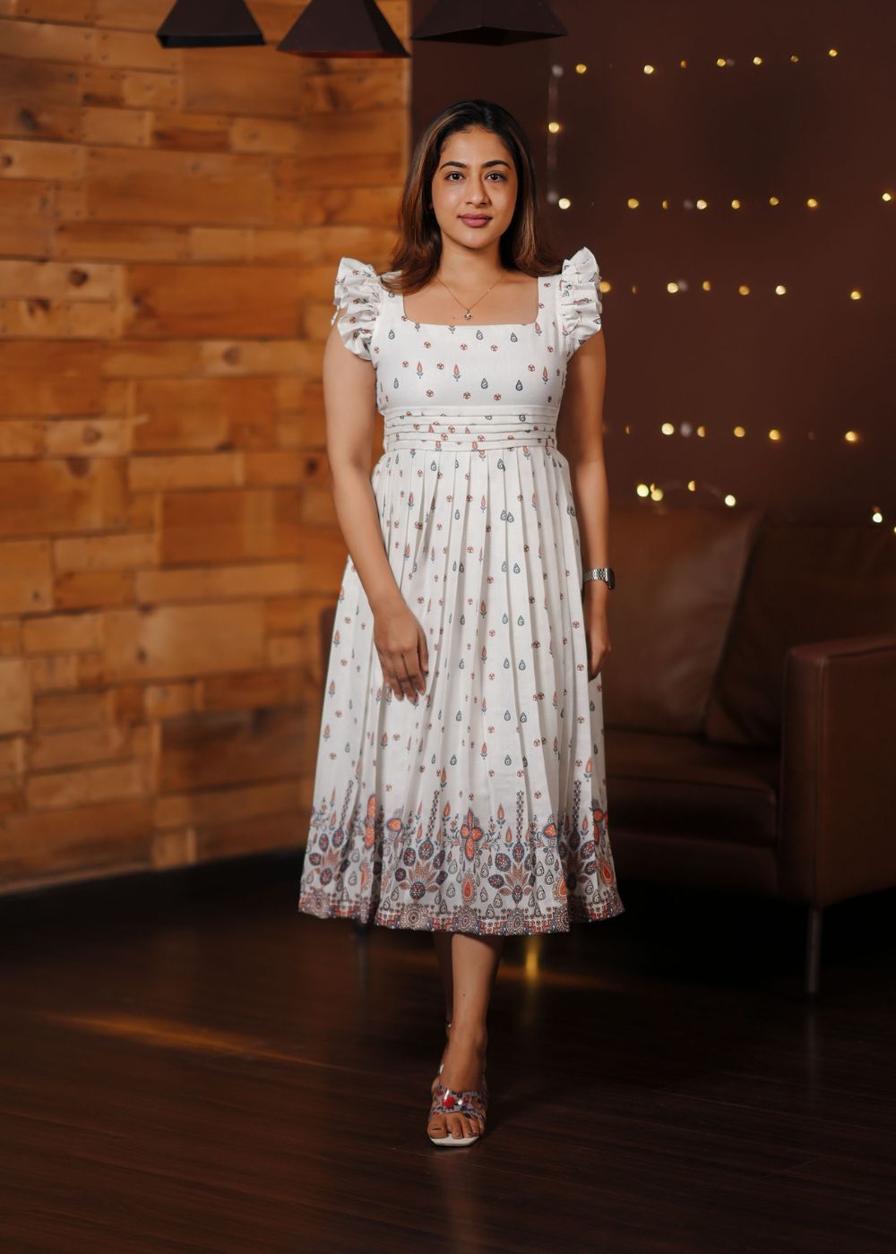 Linen Lotus Light**